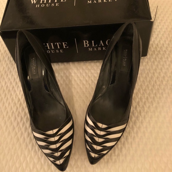 WHITE HOUSE BLACK MARKET HEELS - Picture 2 of 8